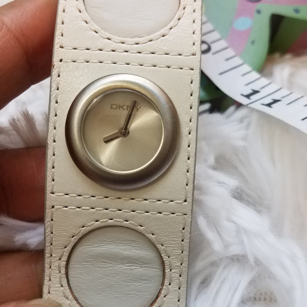 Dkny Watch - image 4